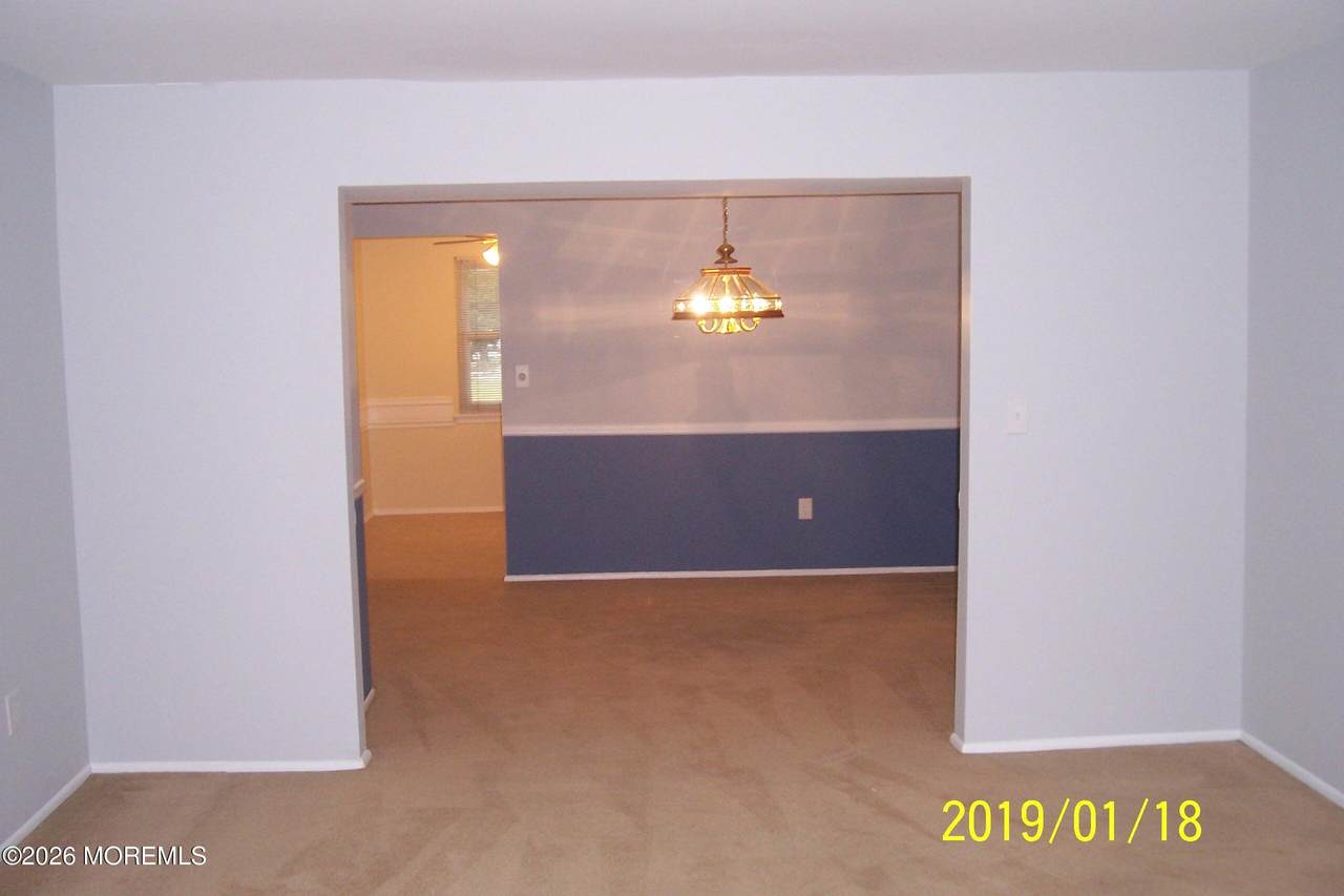 https://bt-photos.global.ssl.fastly.net/monmouth/1280_boomver_2_22622481-2.jpg