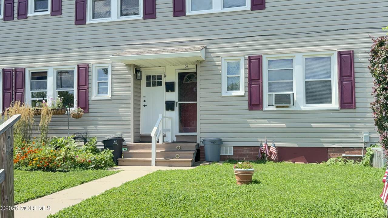 27 Barker Avenue - Photo 1