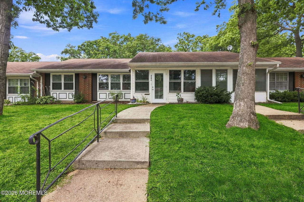 259C Huntington Drive - Photo 1