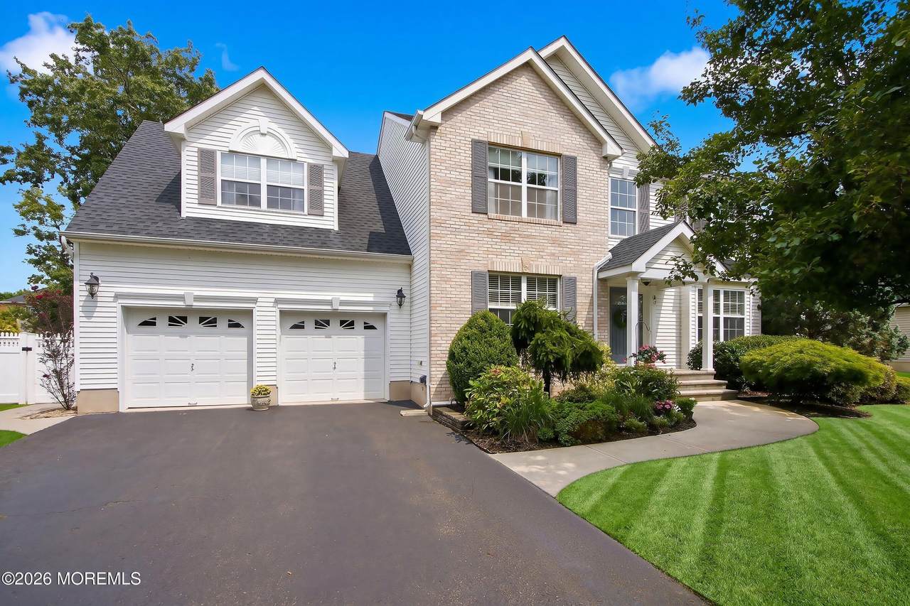 8 Carrie Drive - Photo 1
