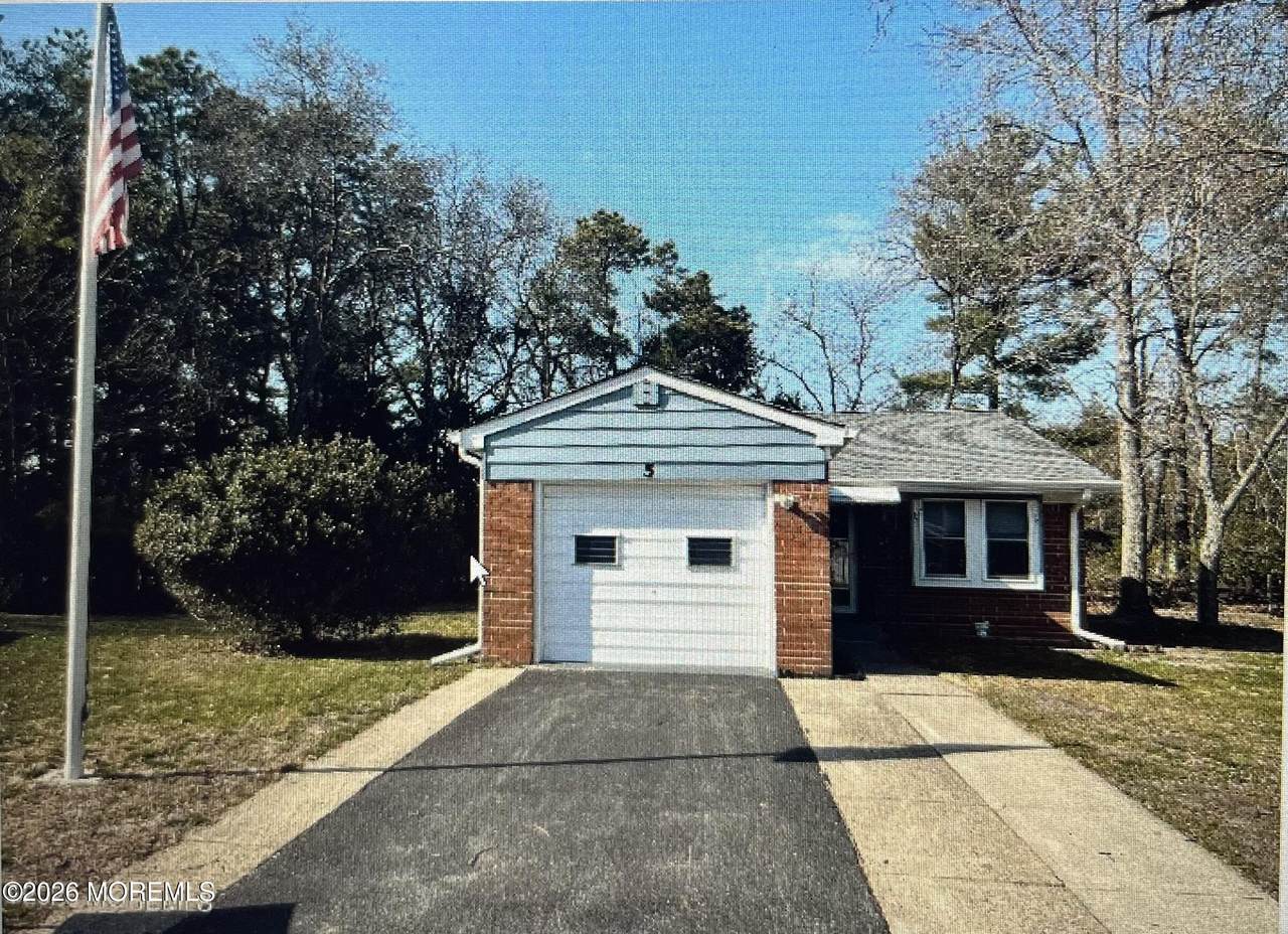 5 Revere Court - Photo 1