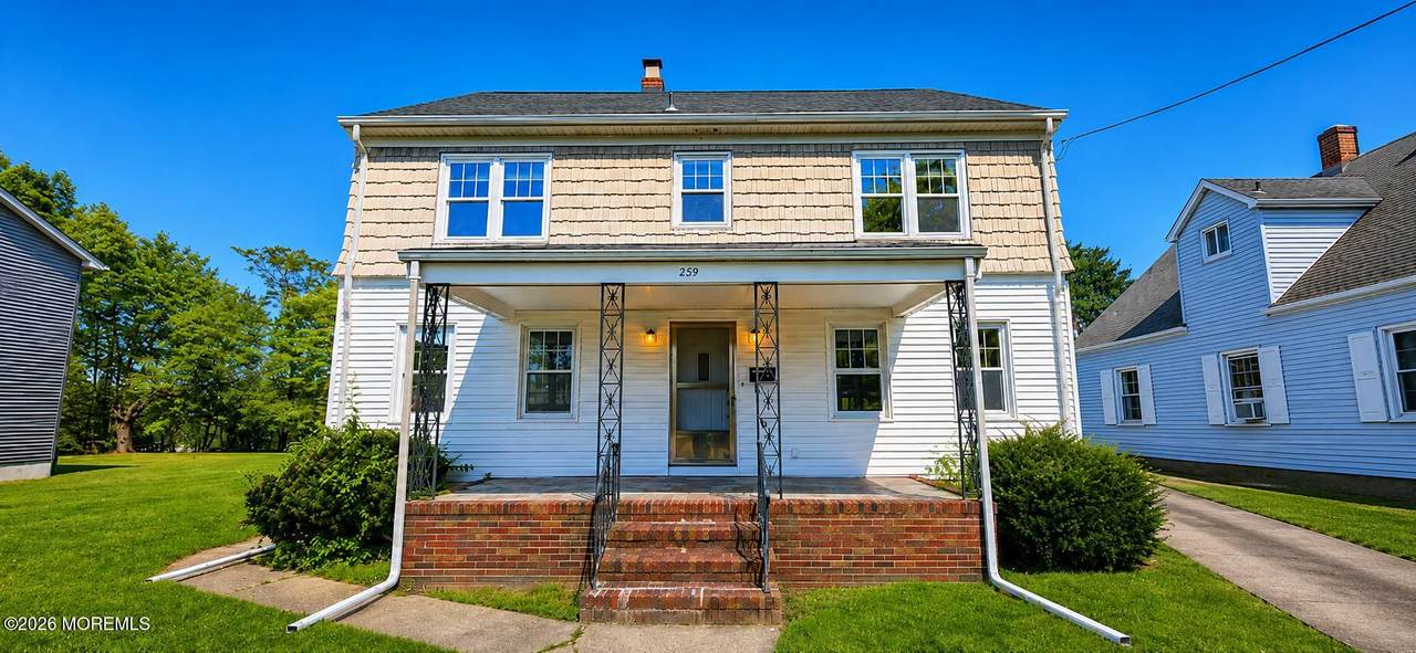 259 Macarthur Avenue - Photo 1