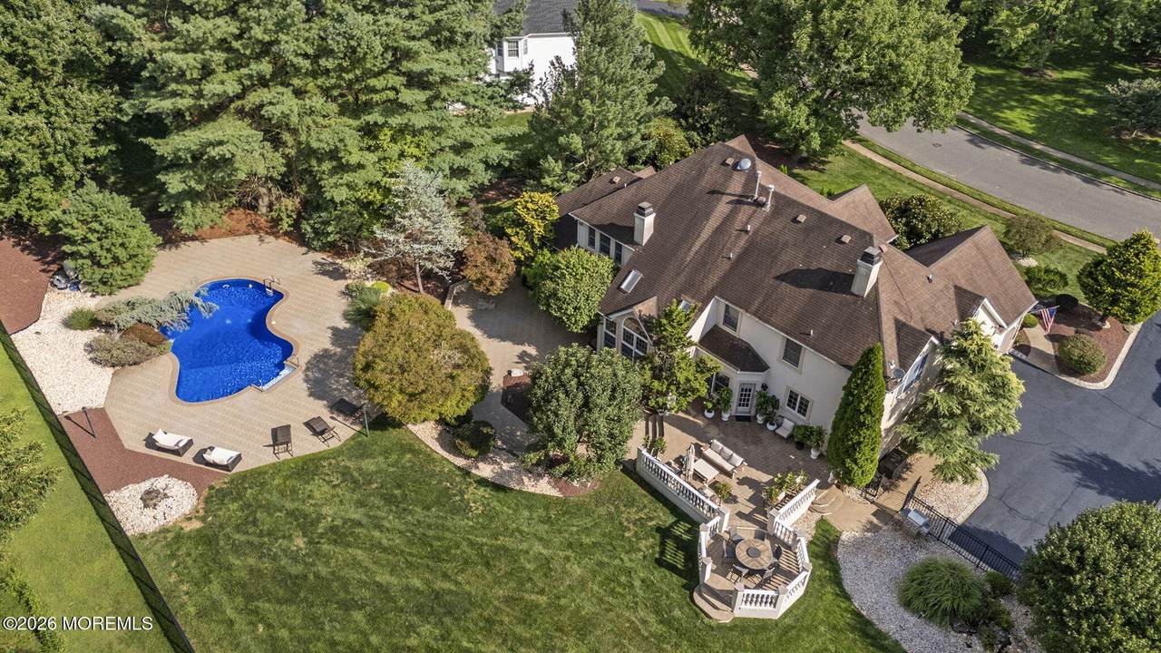 211 Bennington Road - Photo 1