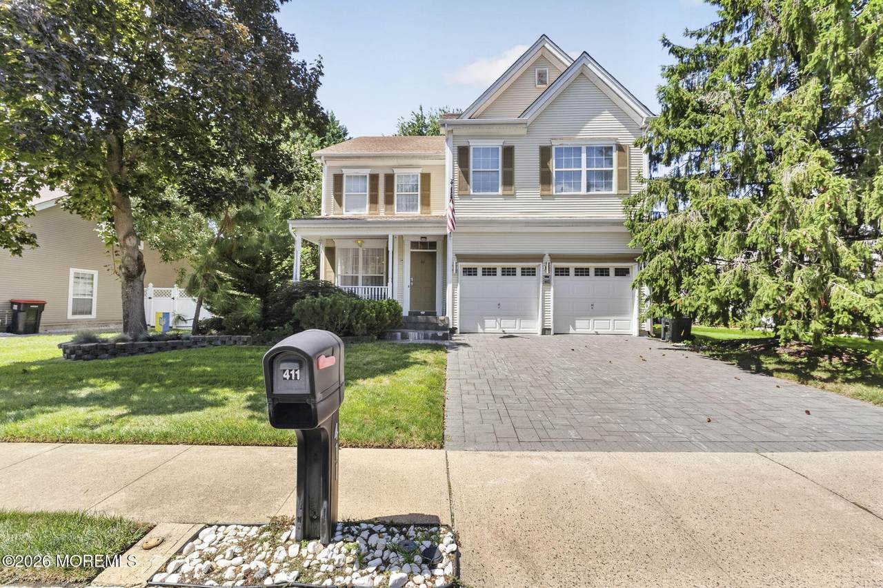 411 Perry Street - Photo 1