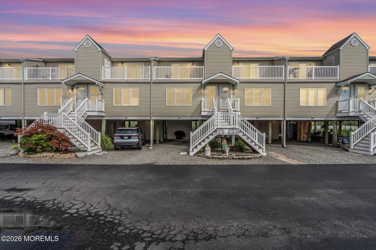 438 Bay Avenue - Photo 1