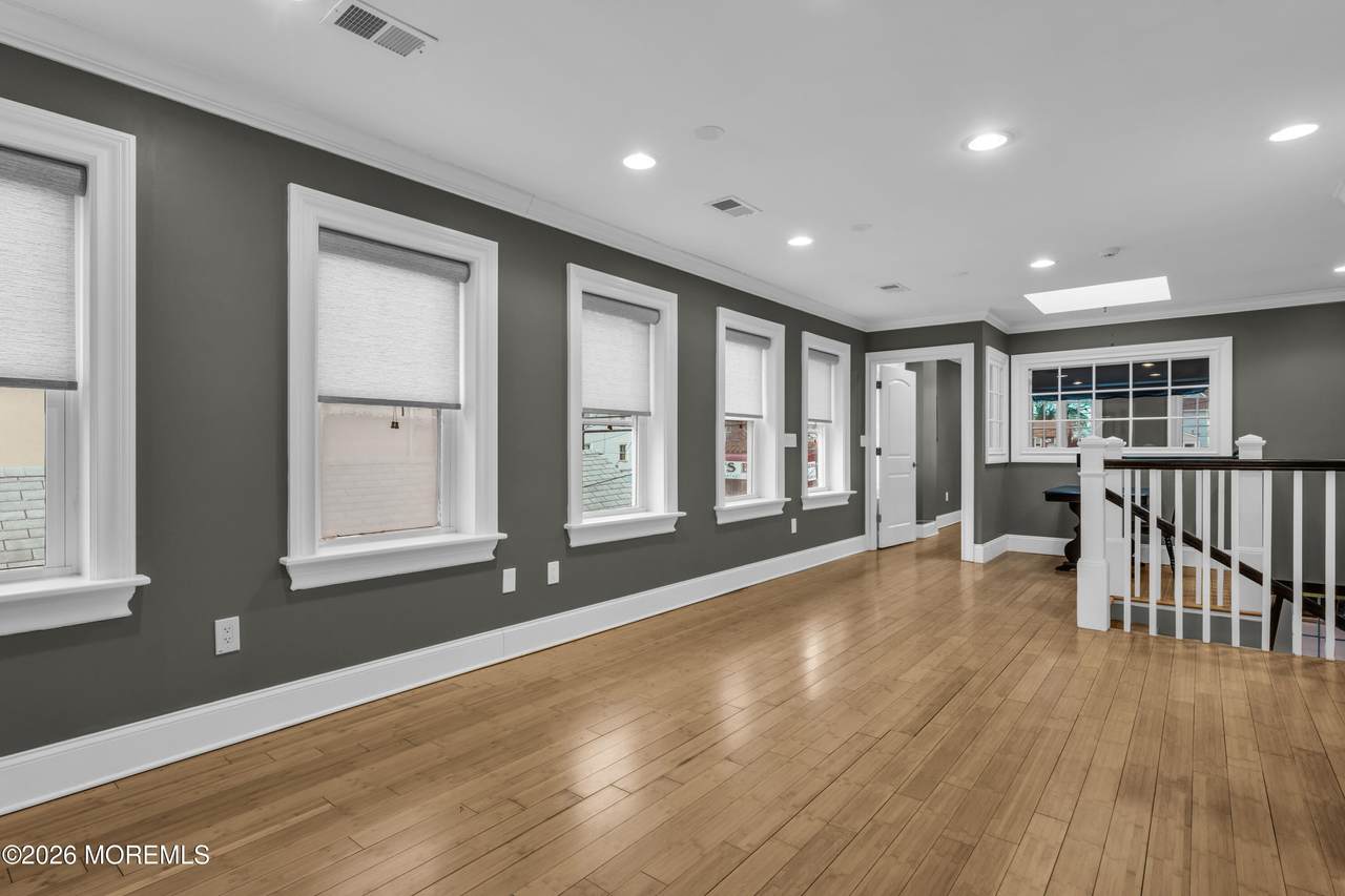 205 Bay Avenue - Photo 1