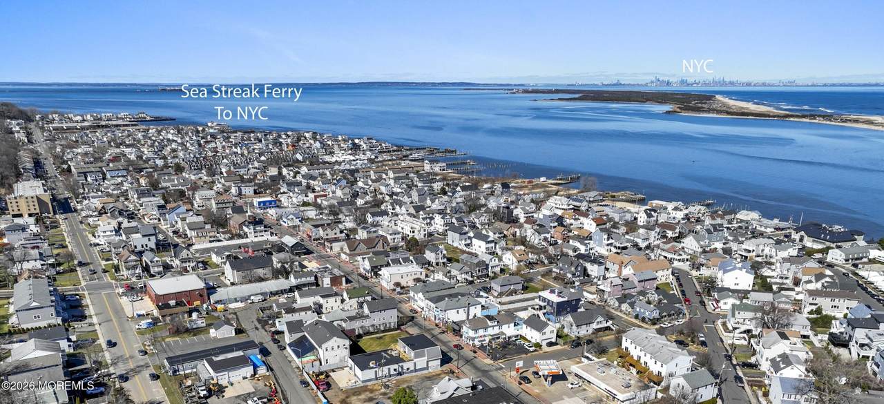 205 Bay Avenue - Photo 1