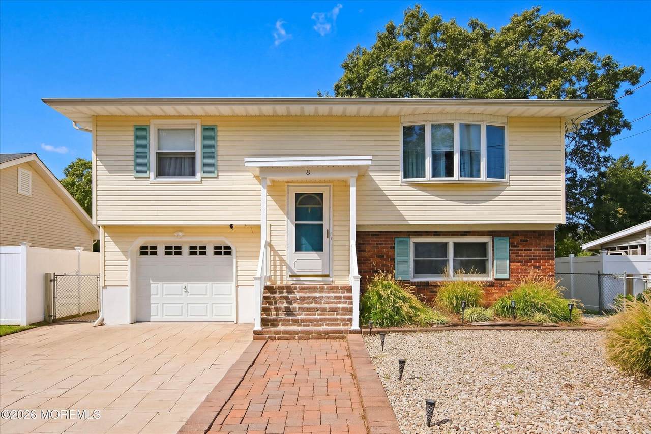 8 Frankies Lane - Photo 1