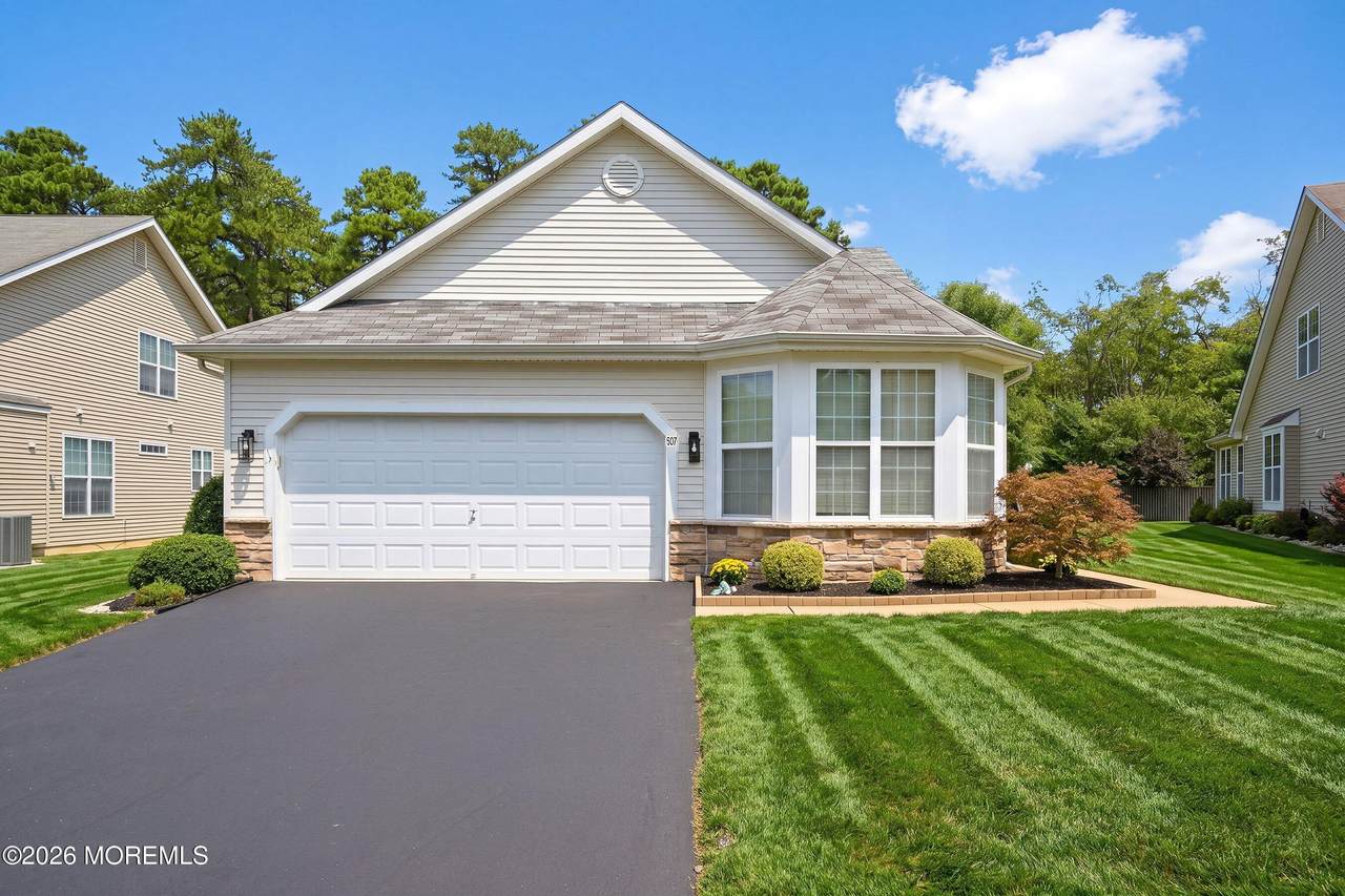 607 Timberline Lane - Photo 1