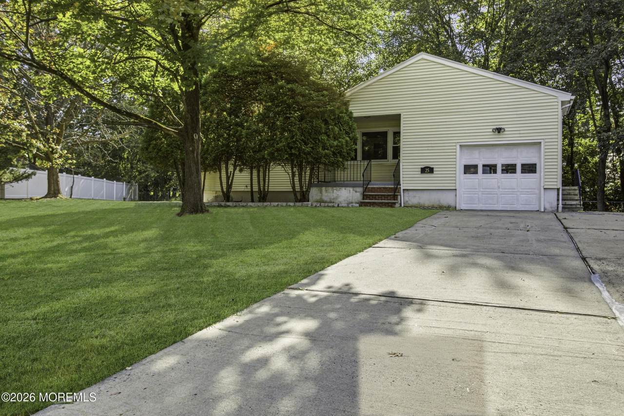 25 Woodbrook Drive - Photo 1