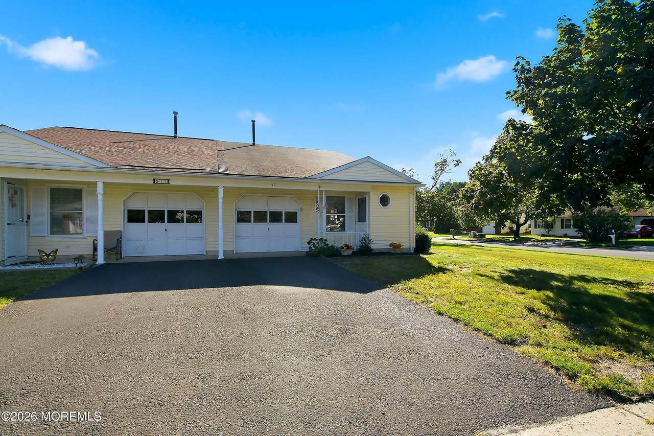 17 Reef Place - Photo 1