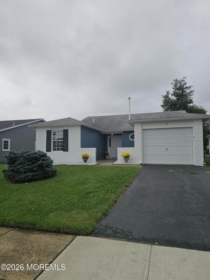 36 Everest Dr. N - Photo 1