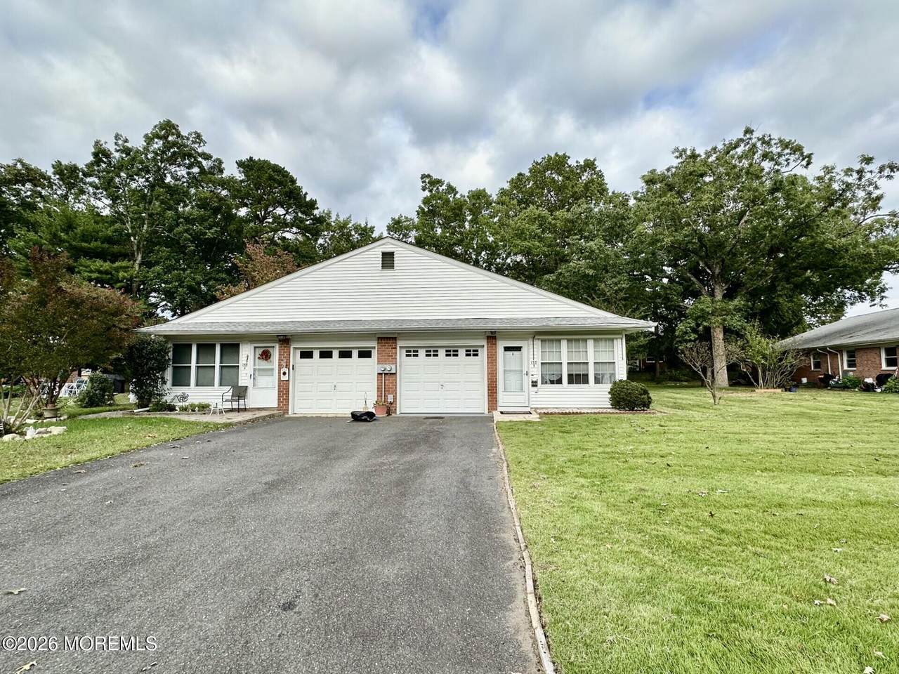 133 B Azalea Drive - Photo 1