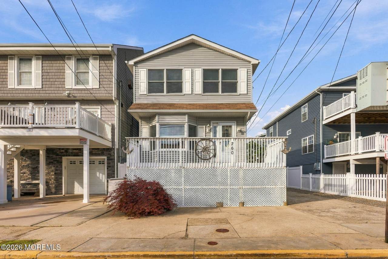 260 Hancock Avenue - Photo 1