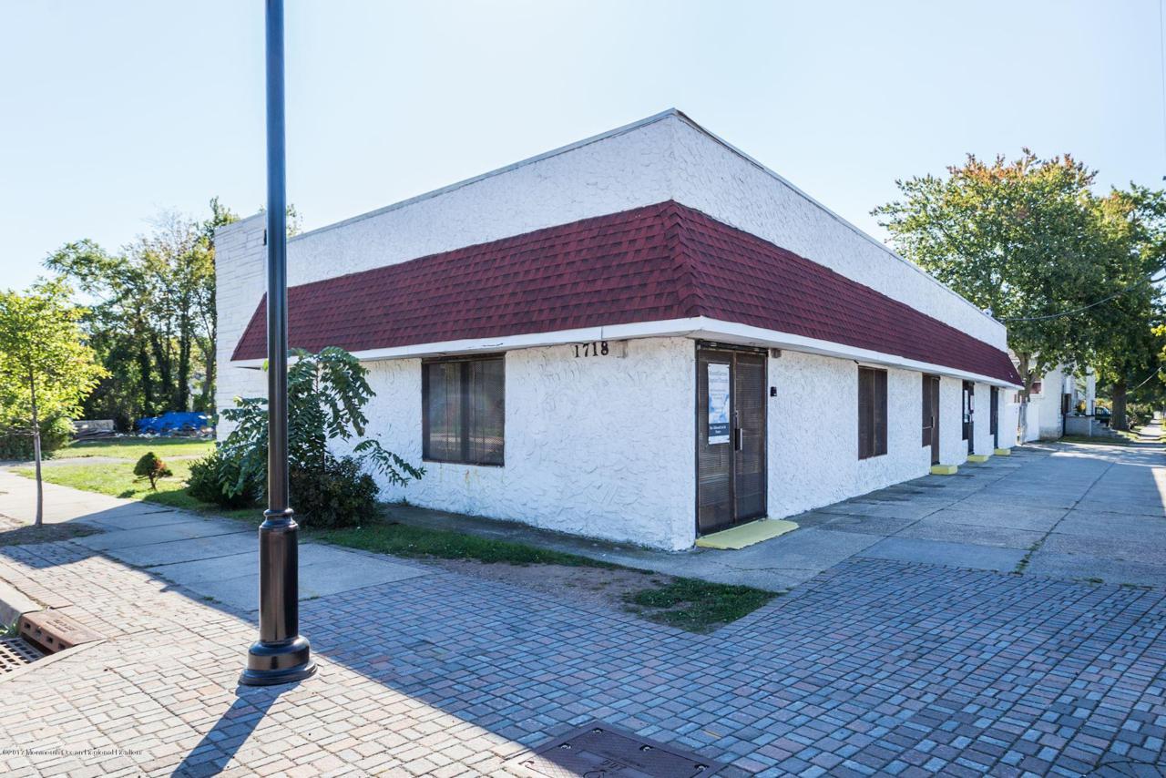 1718 Lake Avenue - Photo 1