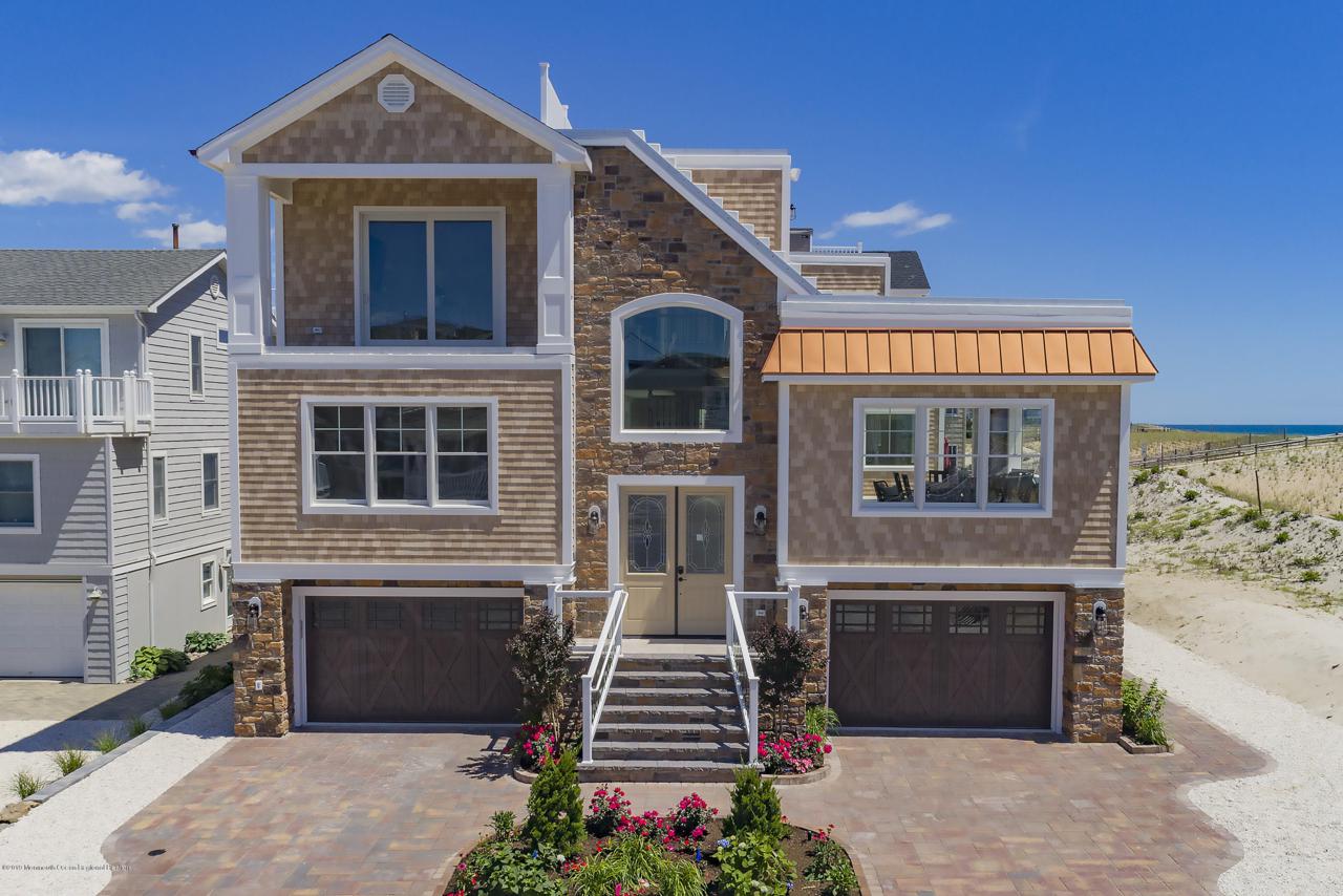 211 Leeward Avenue - Photo 1