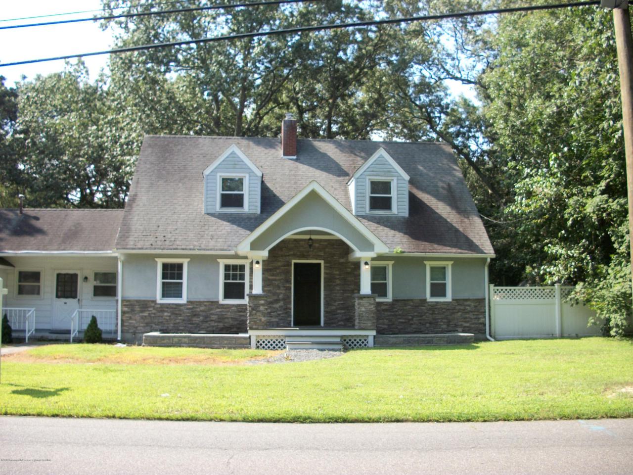 209 Bay Way - Photo 1