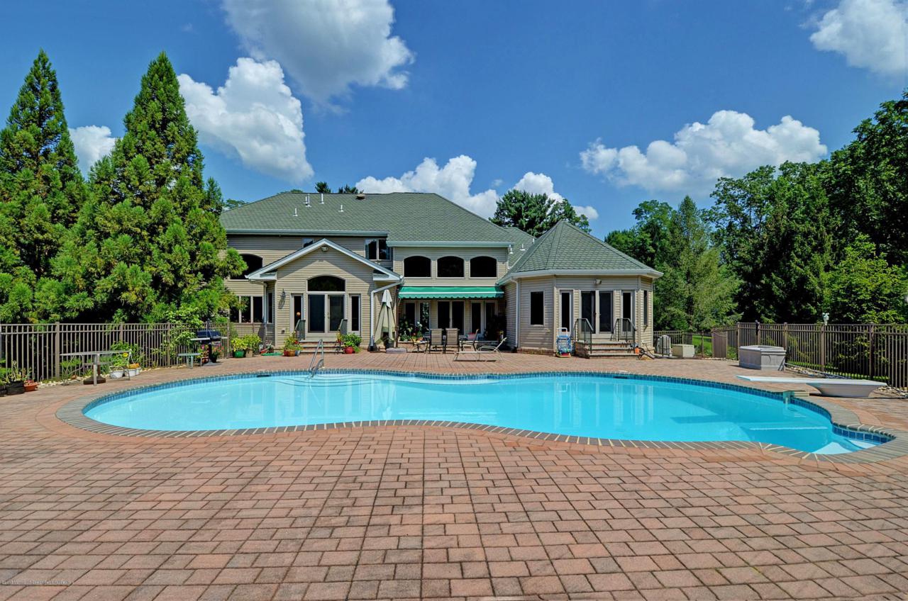 7 Mccampbell Road - Photo 1