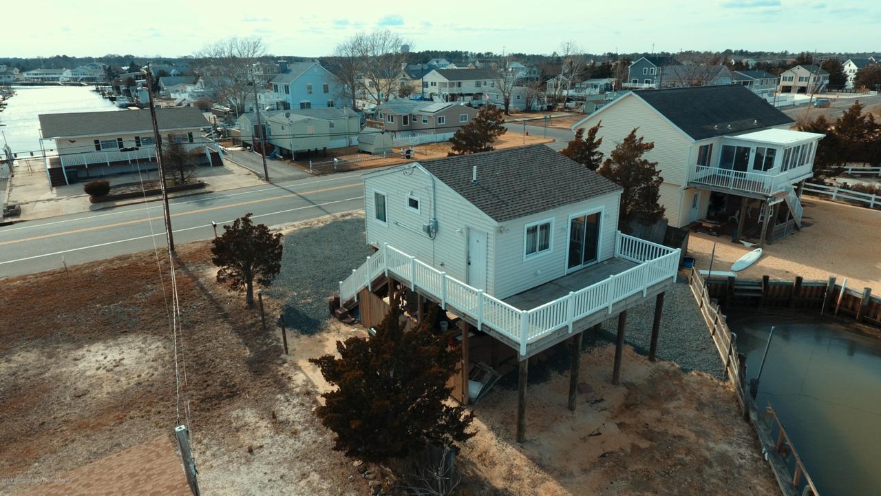 703 Green Street - Photo 1