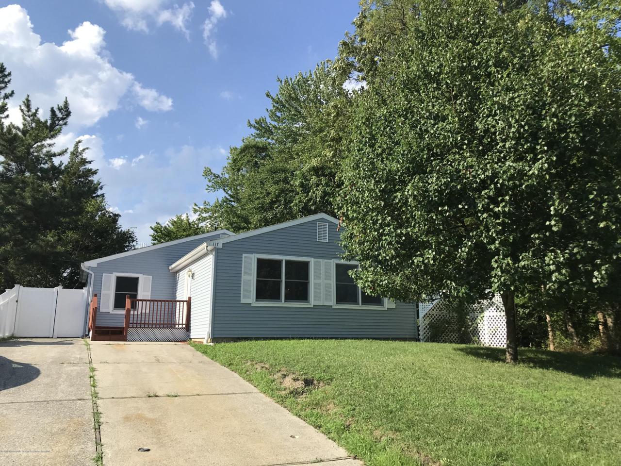 117 Kadlubeck Way - Photo 1