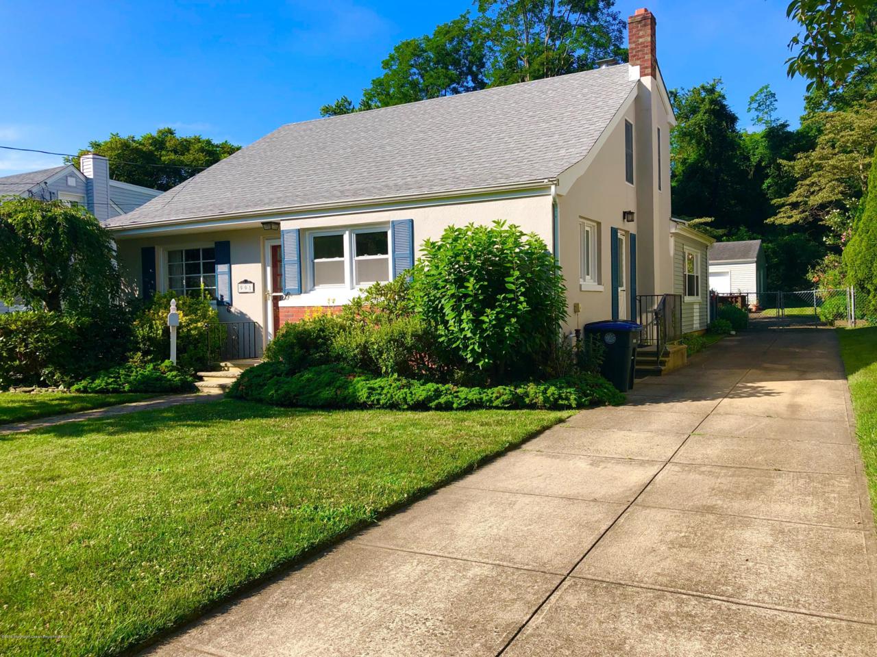 991 Ridge Avenue - Photo 1