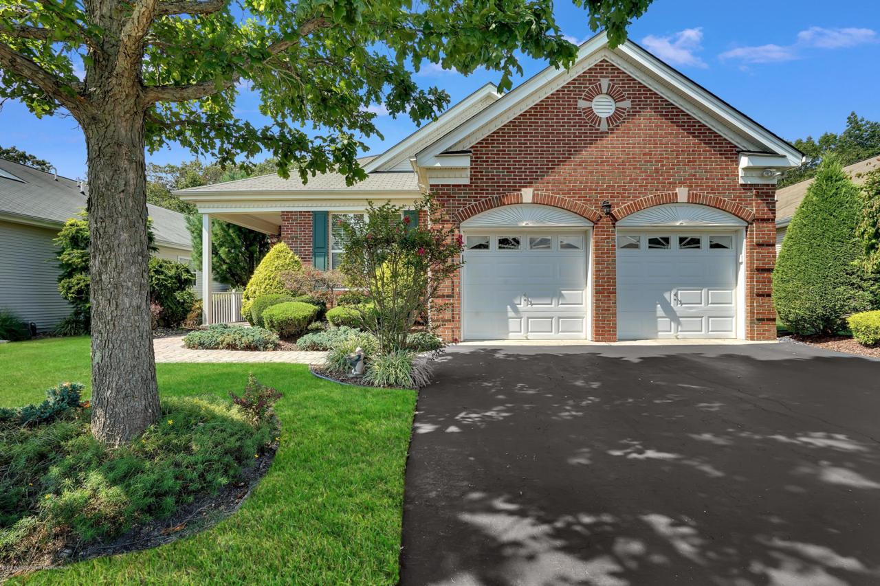 22 Devonshire Way - Photo 1