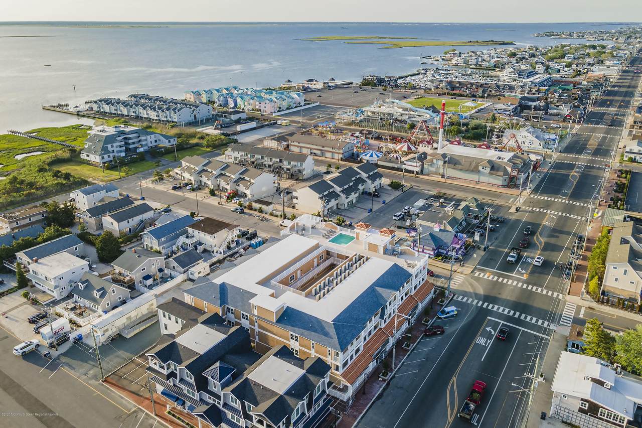 510 Bay Avenue - Photo 1