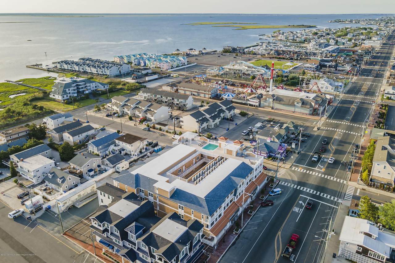 510 Bay Avenue - Photo 1