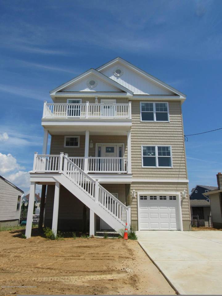 936 Mallard Drive - Photo 1