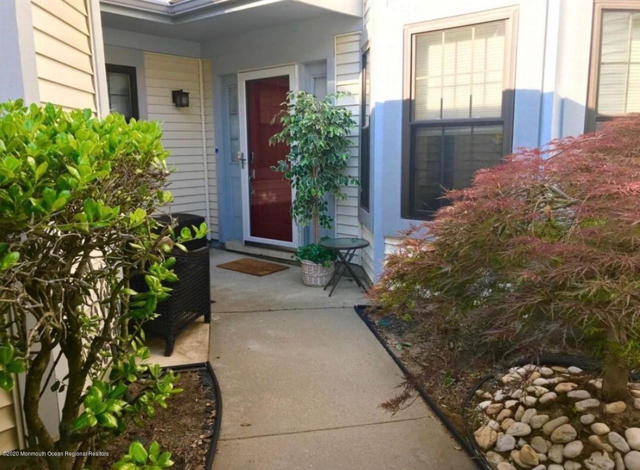174 Old Orchard Lane - Photo 1