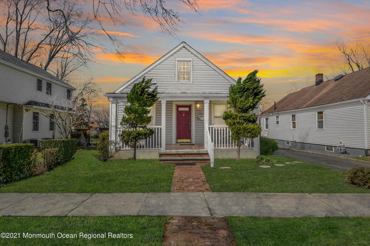 39 Ford Avenue - Photo 1