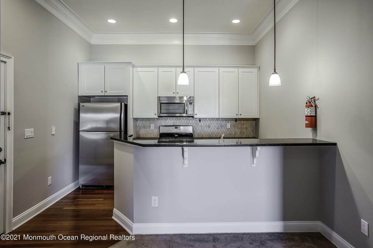 622 Trenton Avenue - Photo 1