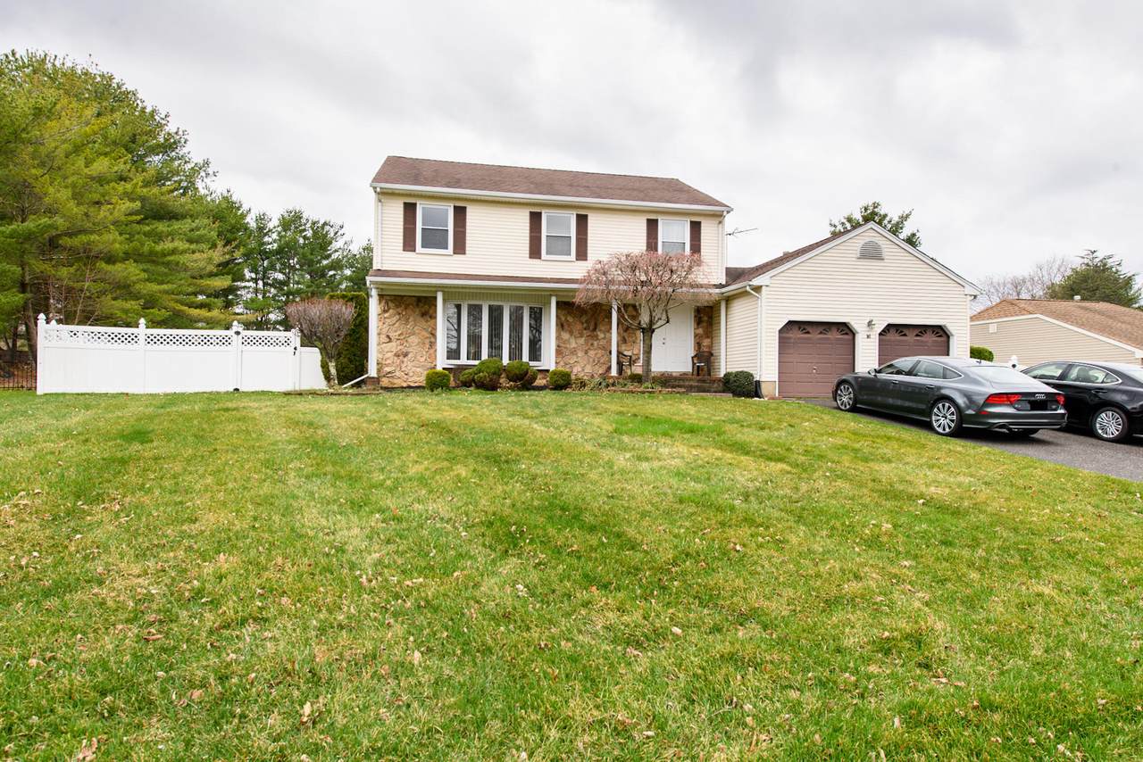 16 Bayberry Drive - Photo 1