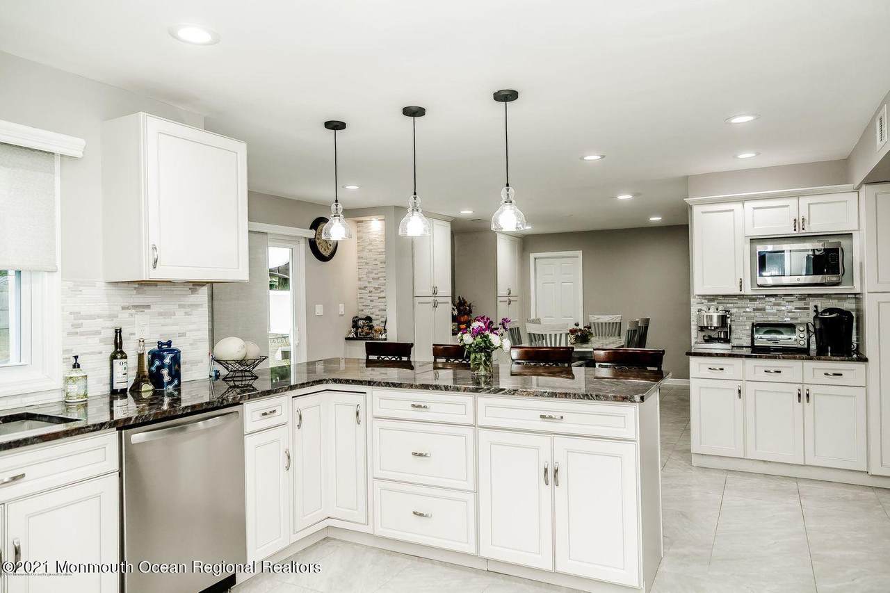 28 Collingwood Road - Photo 1