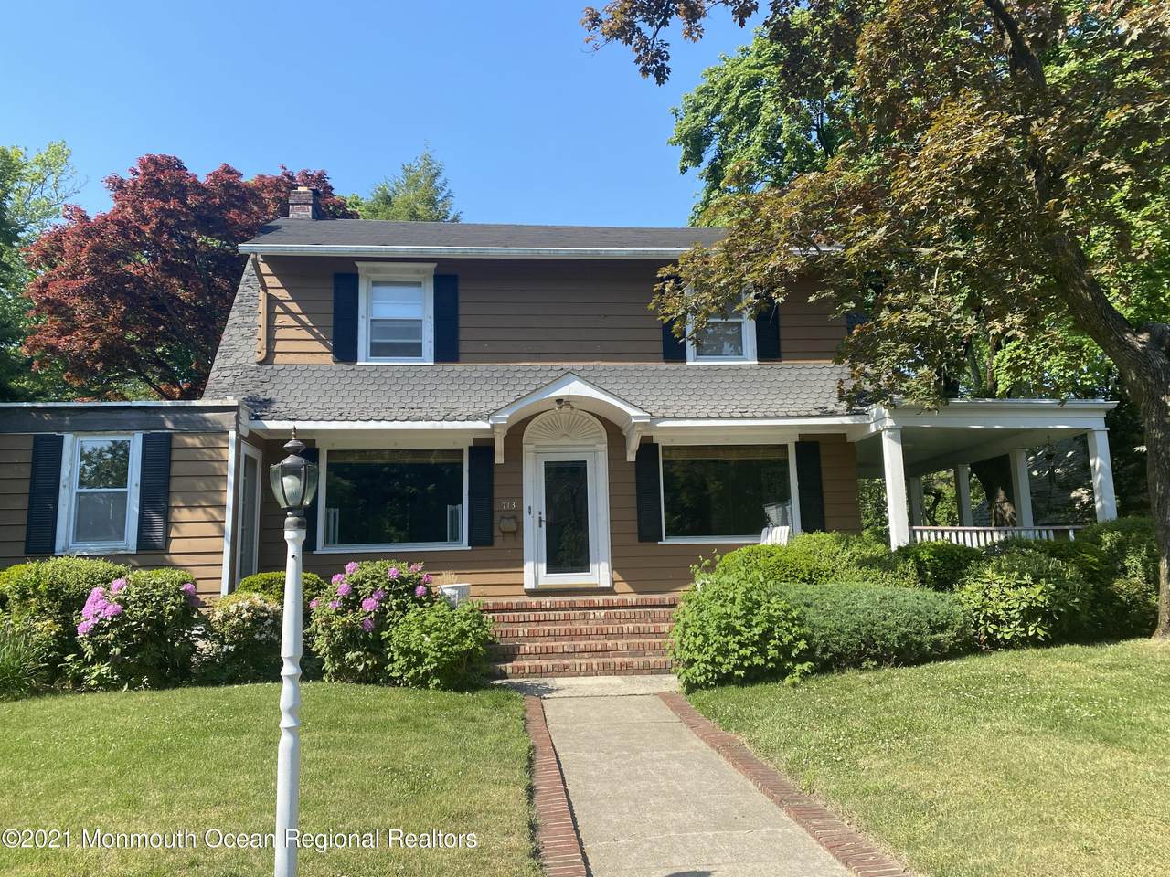 713 Grassmere Avenue - Photo 1