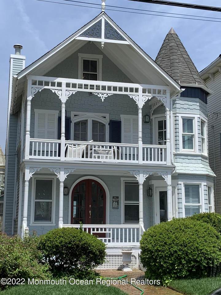 13 Heck Avenue - Photo 1