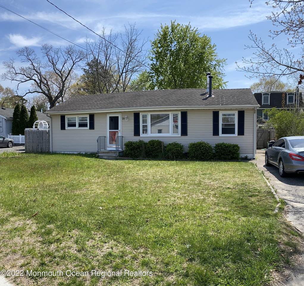 18 Lake Avenue - Photo 1