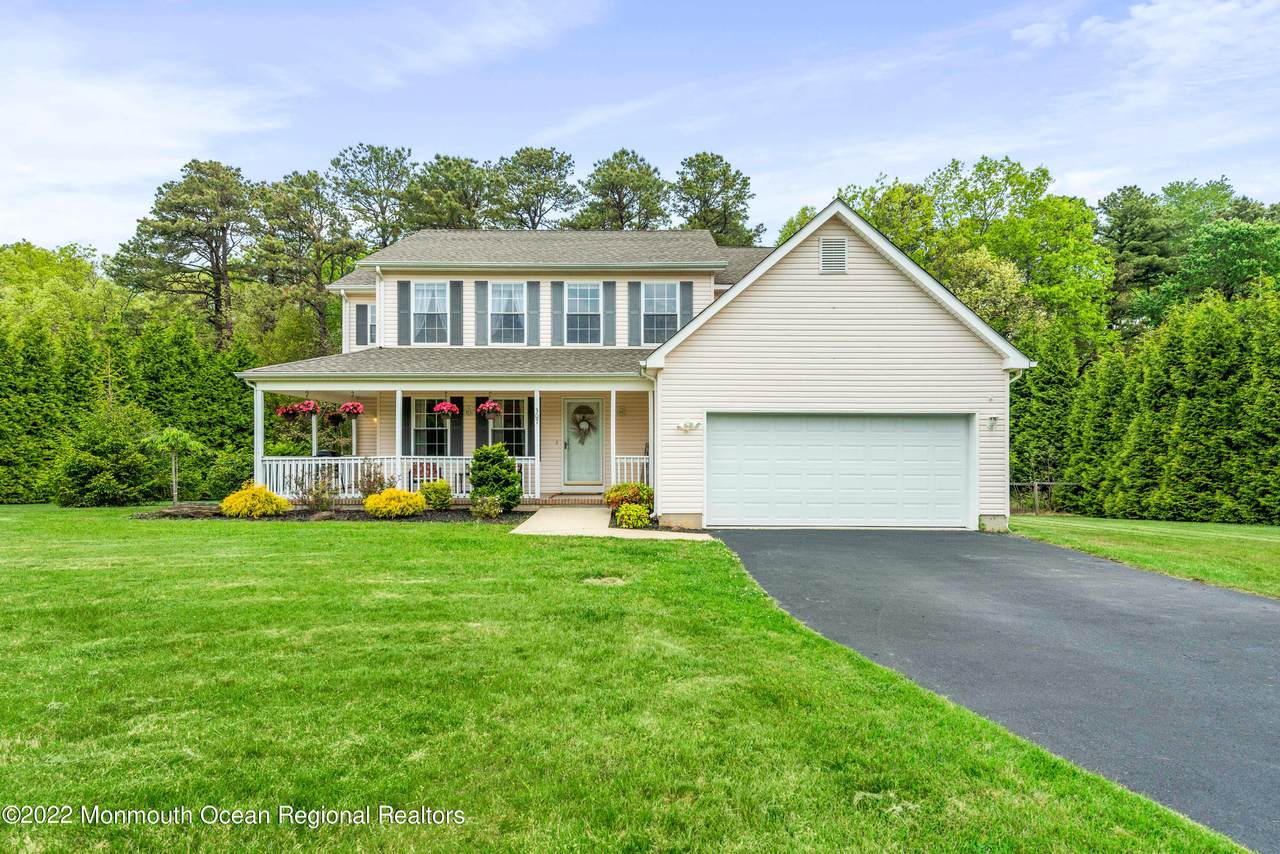 307 Wellington Court - Photo 1