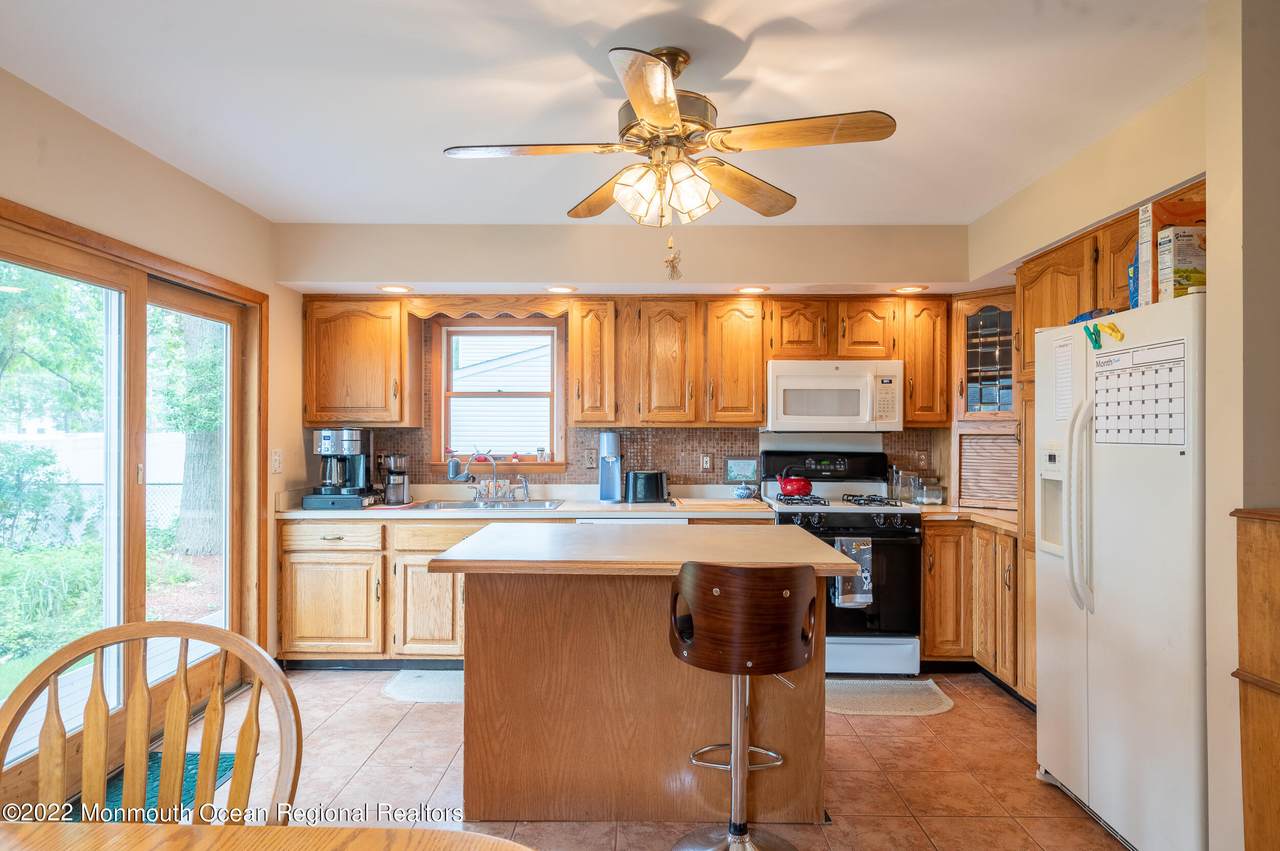 280 Hudson Drive - Photo 1