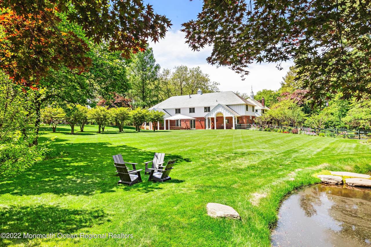 183 Chapel Hill - Photo 1