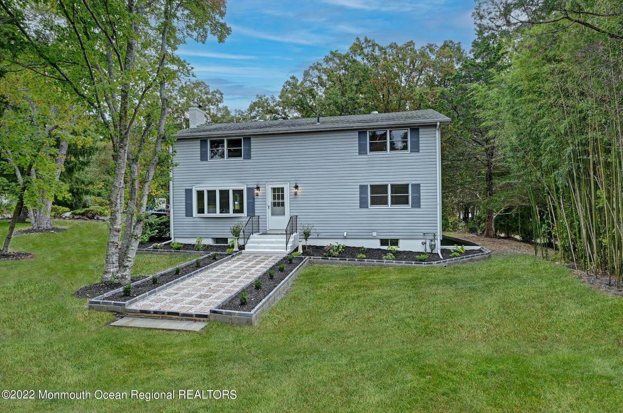 99 Oak Avenue - Photo 1
