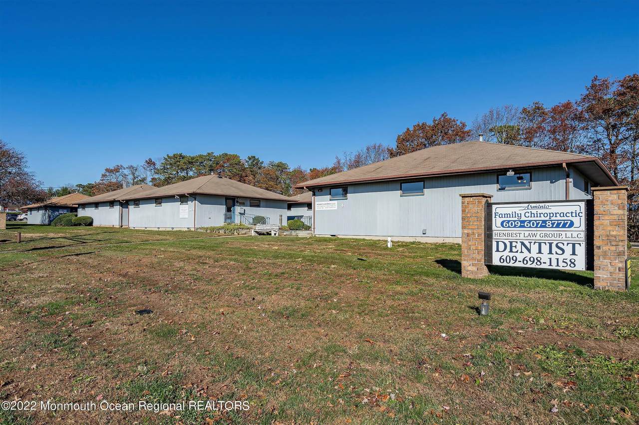 848 Bay Avenue - Photo 1