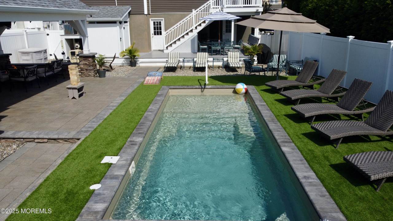 304 Arnold Avenue - Photo 1