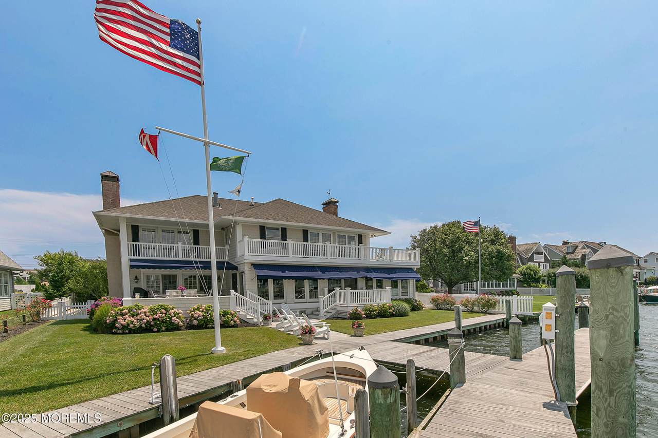 954 Barnegat Lane - Photo 1