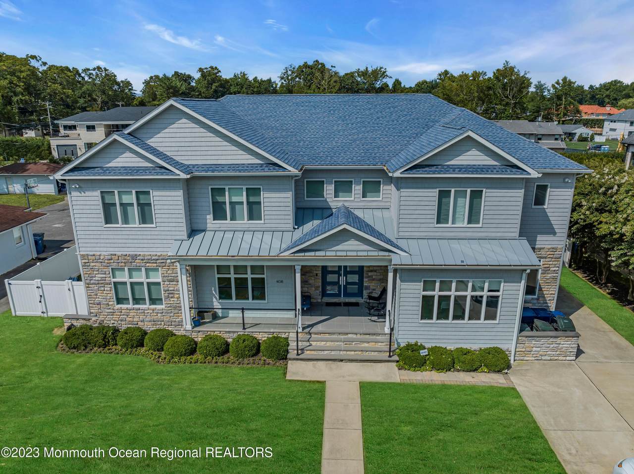 408 Crosby Avenue - Photo 1