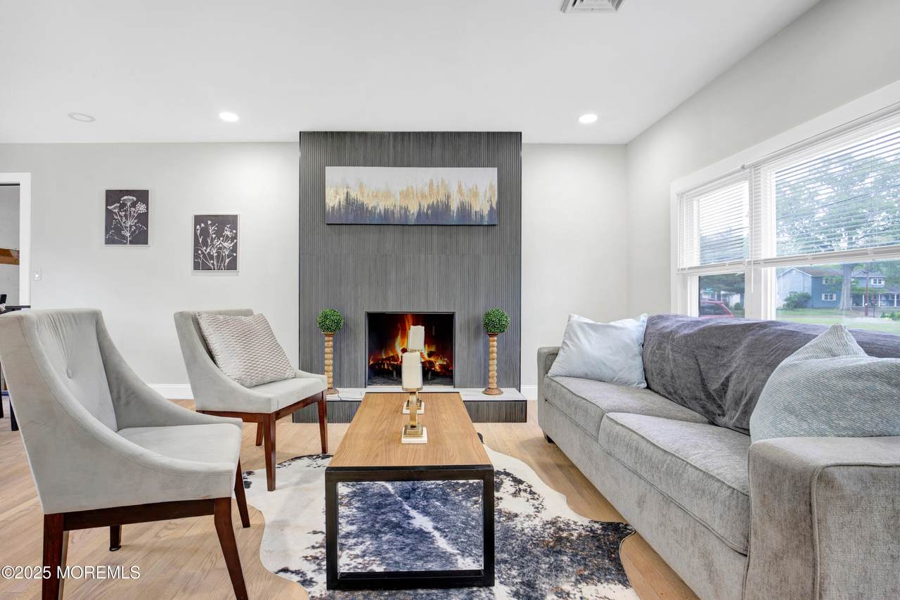 608 Carol Avenue - Photo 1