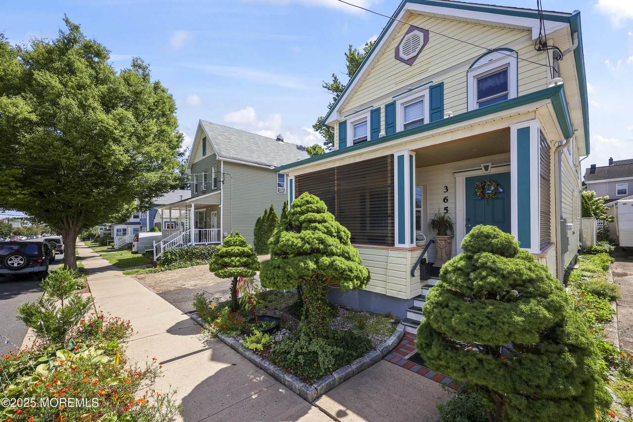 365 John Street - Photo 1