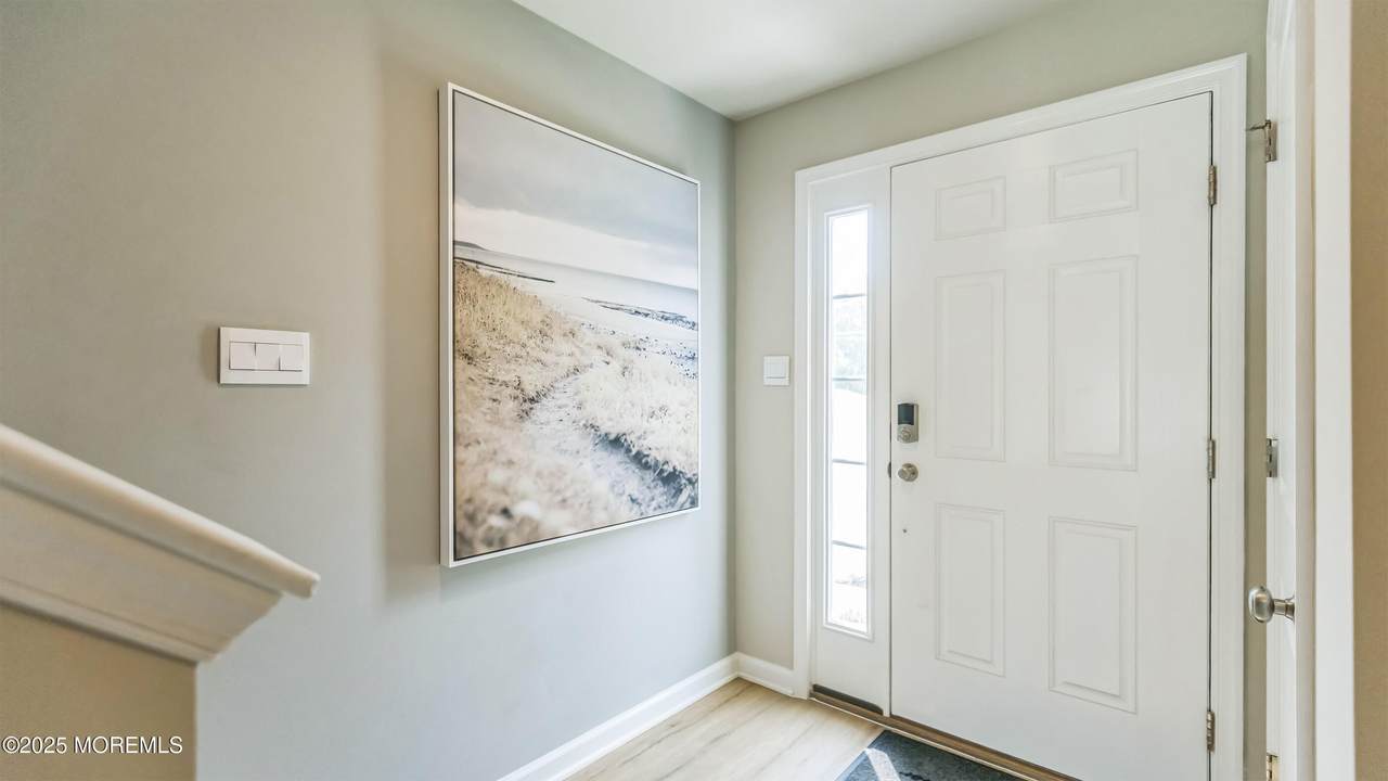 28 Bay Breeze Drive - Photo 1