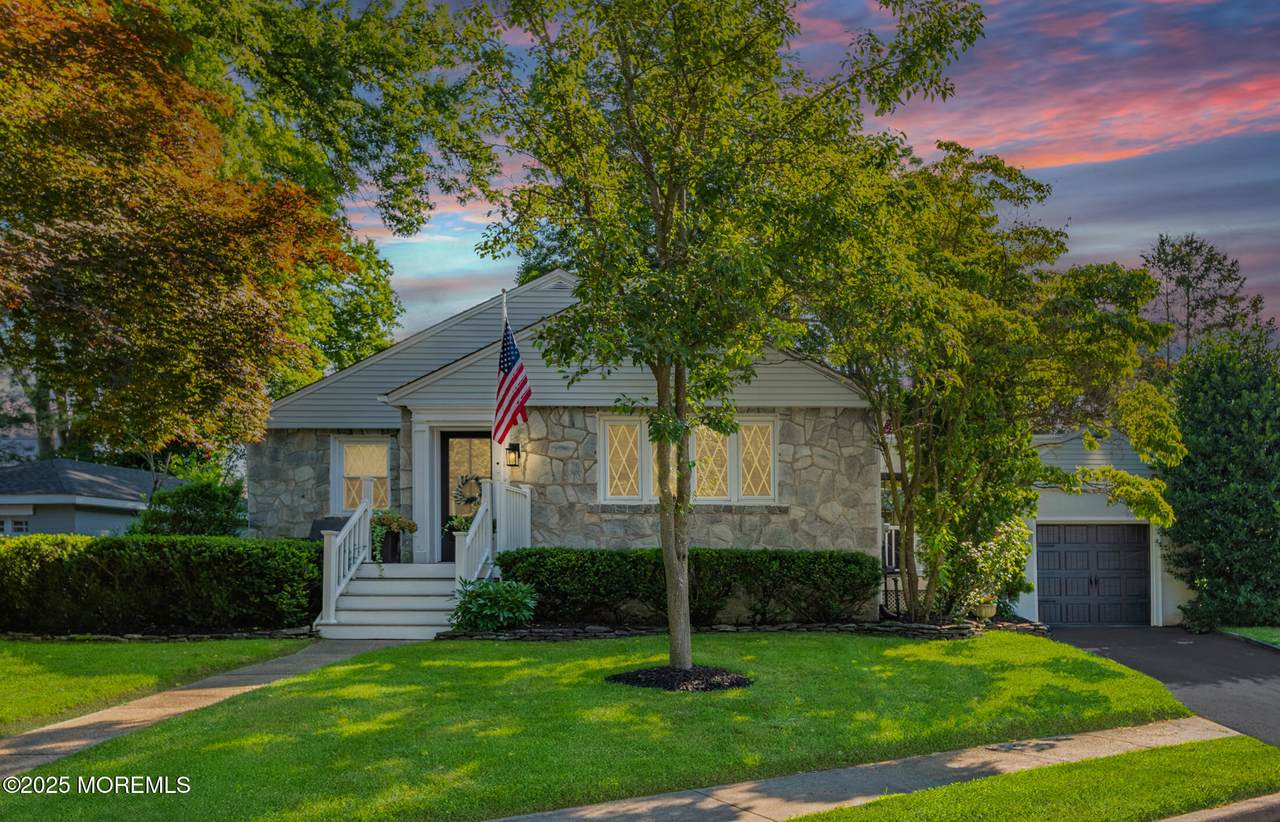 79 Lake Shore Drive - Photo 1