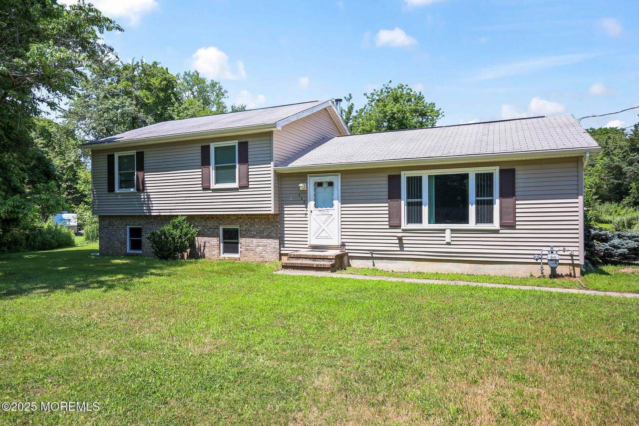 353 Pfister Road - Photo 1